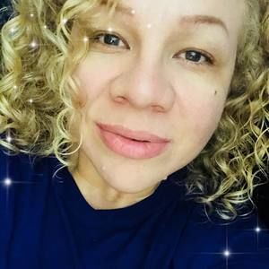 Meet your Posher, Valeria